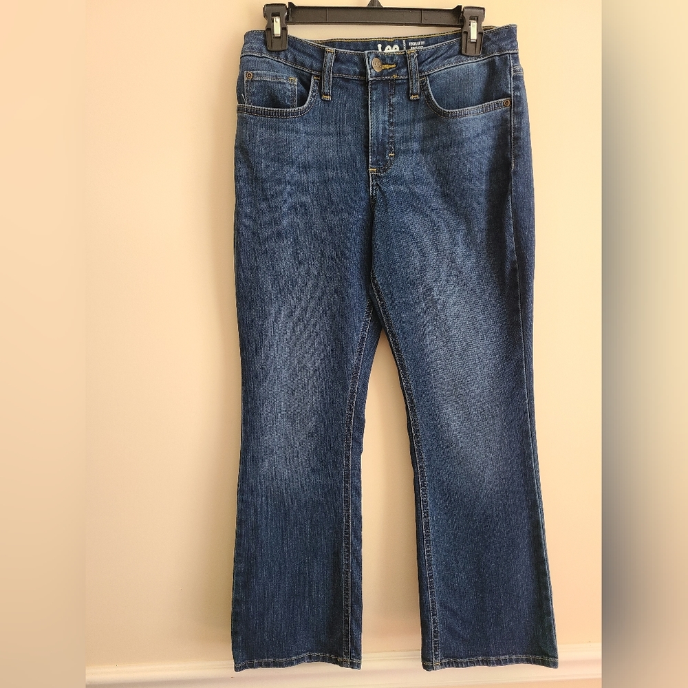 Lee Mid Rise bootcut jeans size 8P